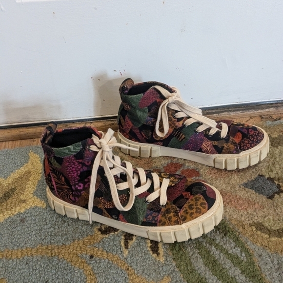 Farm Rio Leopard Mushroom Flat Form High Top - Picture 3 of 5